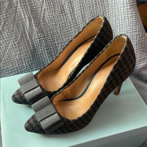 ANTONIO MELANI Black and Gray Textured Heels
